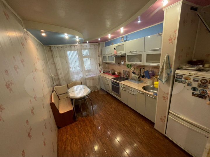 2-к. квартира, 56 м², 6/9 эт.