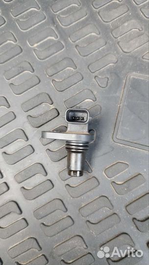 Датчик положения распредвала Nissan 23731-JA11B