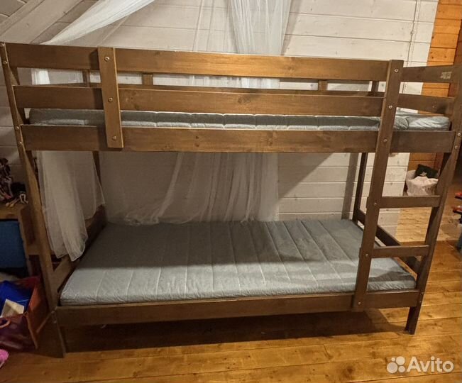 Двухъярусная кровать IKEA с матрасами