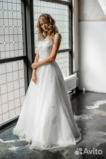 Свадебное платье 42 44 новое
