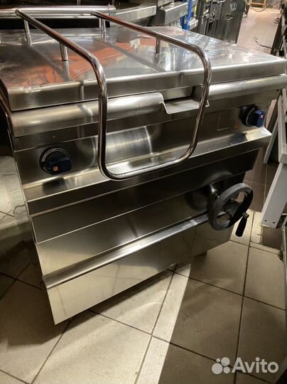 Опрокидывающаяся сковорода