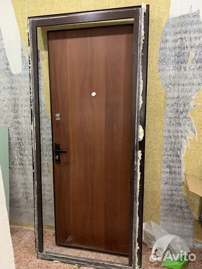 Дверь входная металлическая