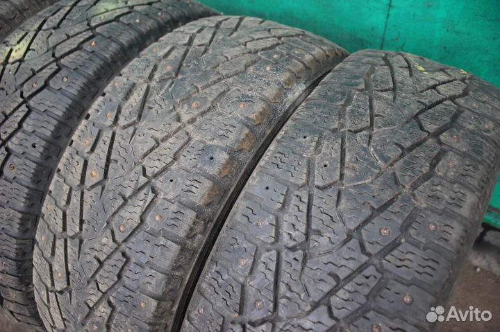 Nokian Tyres Hakkapeliitta C3 215/60 R17