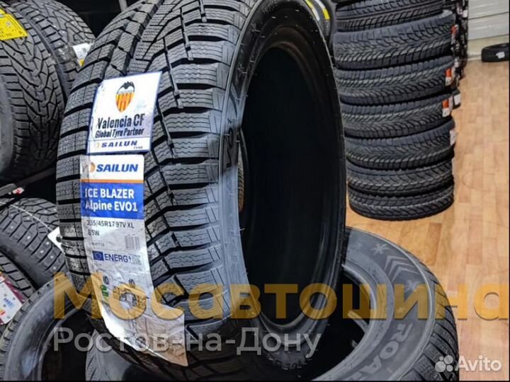 Sailun Ice Blazer Alpine EVO1 235/45 R17 97V