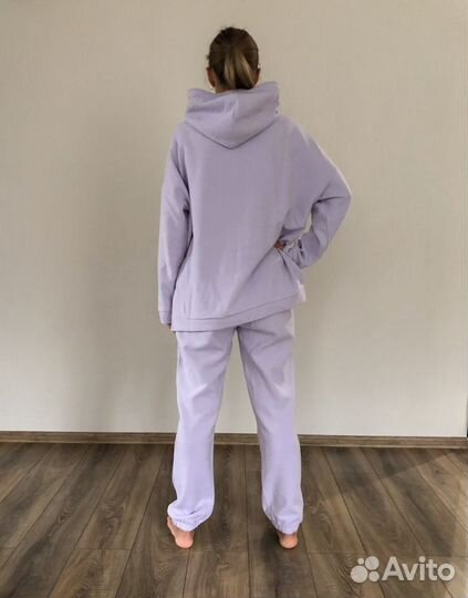 Костюм спортивный из ткани лапша