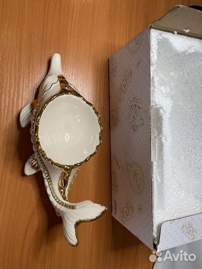 Икорница фарфоровая