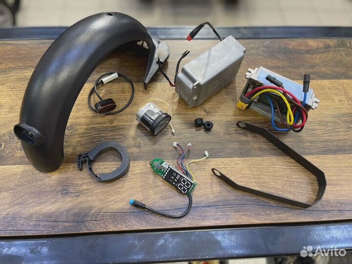 Запчасти на электросамокаты Ninebot