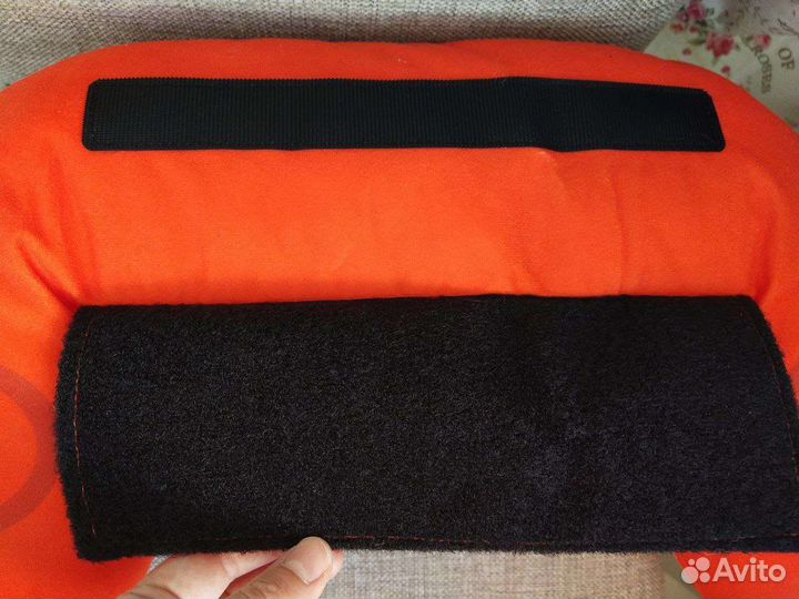 Подушка универсальная в автомобиль