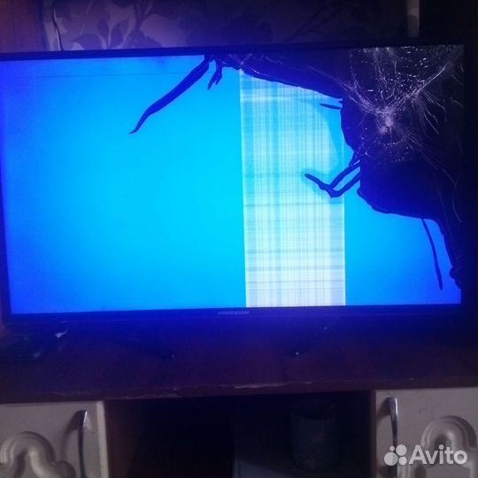 Телевизор на запчасти