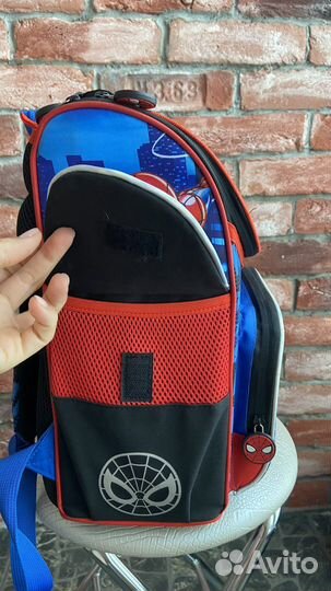 Рюкзак школьный человек-паук