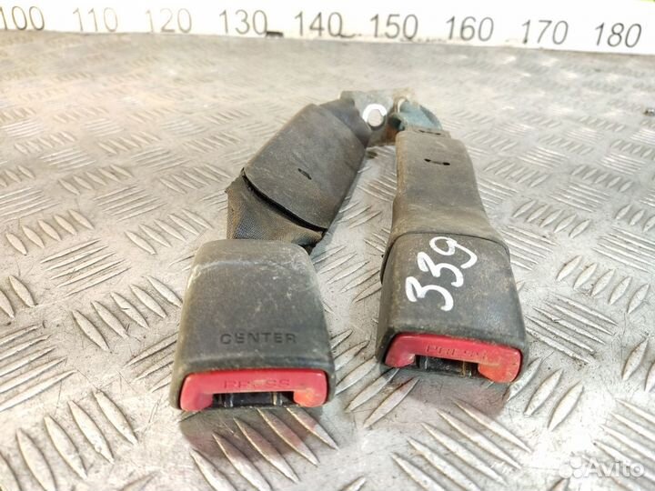 Ответная часть ремня безопасности Toyota Camry v40