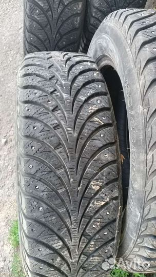 Sava Eskimo Stud 185/65 R15