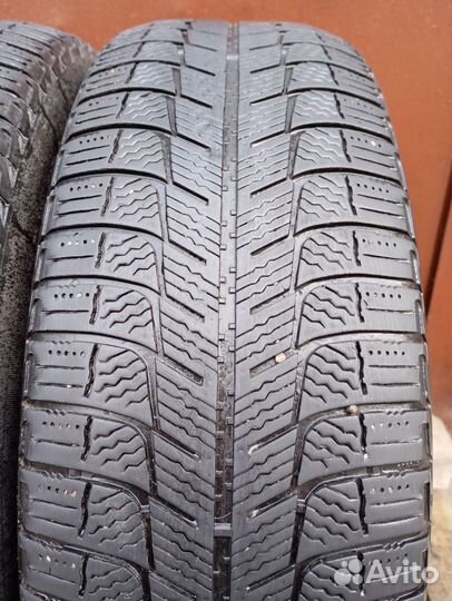 Michelin X-Ice 3 205/70 R15