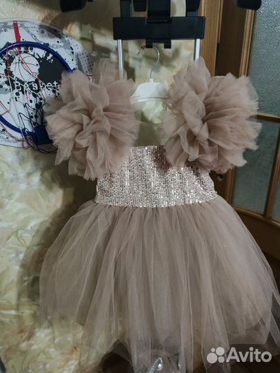 Платье нарядное