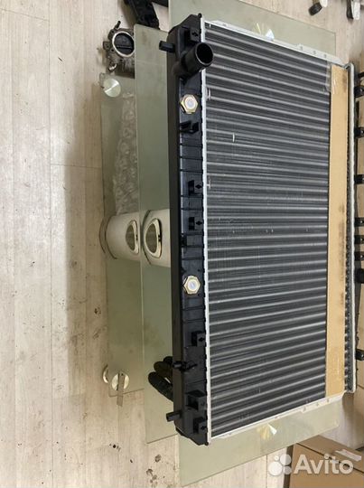 Радиатор охлаждения Шевроле Лачетти 1.6 A/T