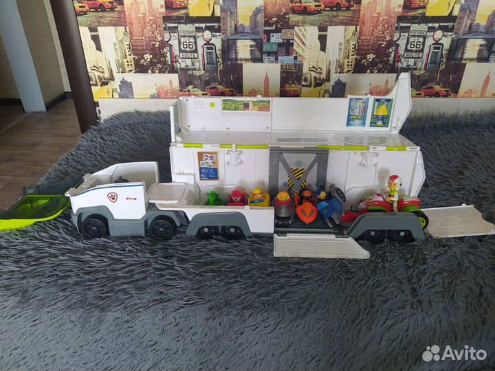 Машина Патрулевоз и 7 героев, машина с птицей