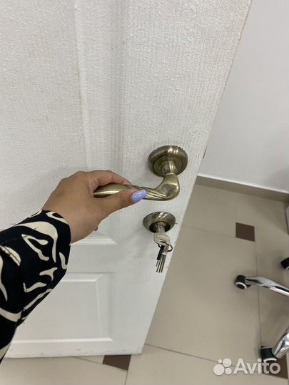 Двери межкомнатные с коробкой белые