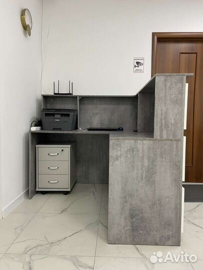 Ресепшн угловой