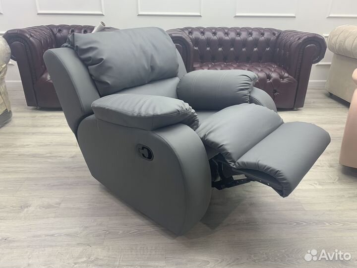 Кресло реклайнер с электроприводом