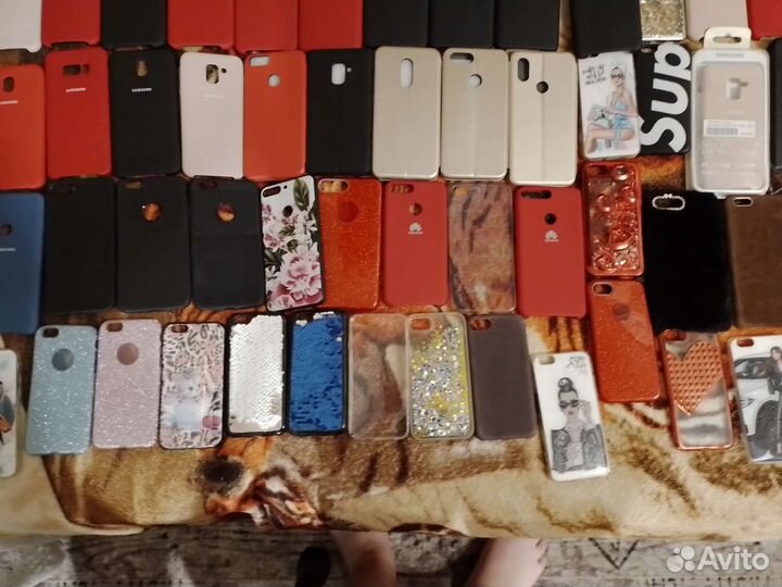 Чехлы на телефон