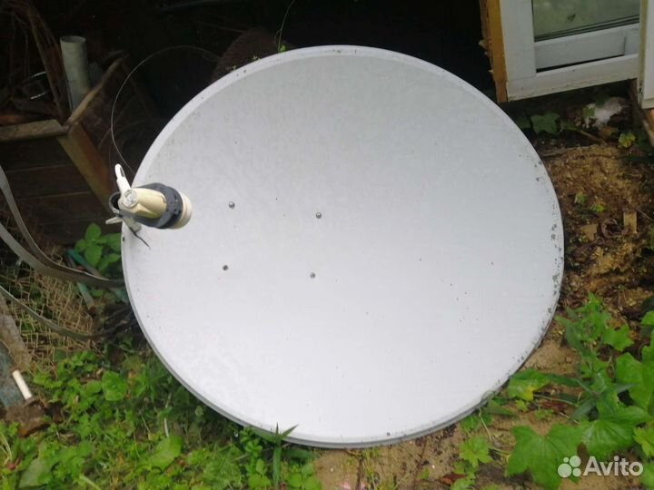 Спутниковая антенна тарелка