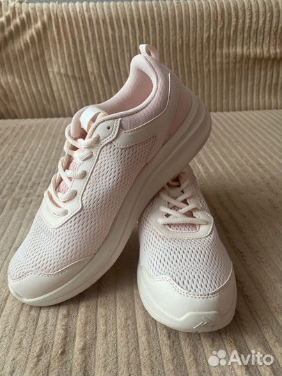 Кроссовки женские demix 41