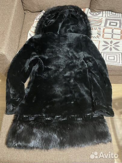 Шуба мутоновая с капюшоном