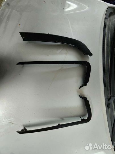 Vesta молдинги бампера