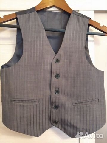 Жилет школьный на мальчика 8-10 лет