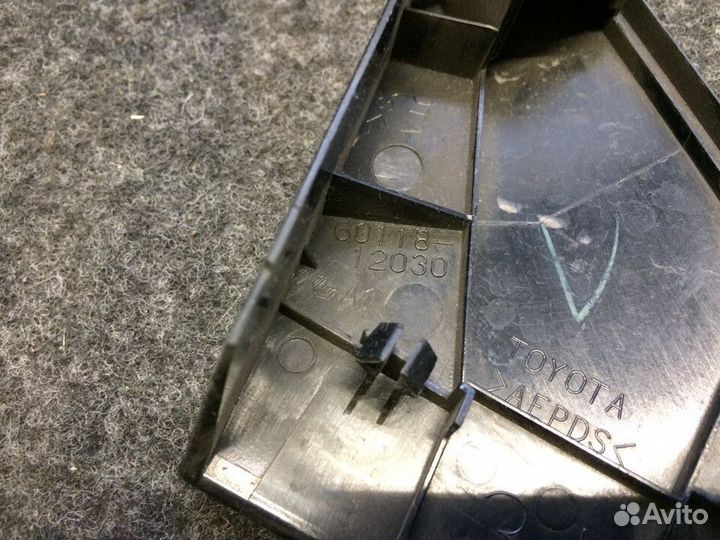 Уголок накладка переднего левого крыла Corolla 150