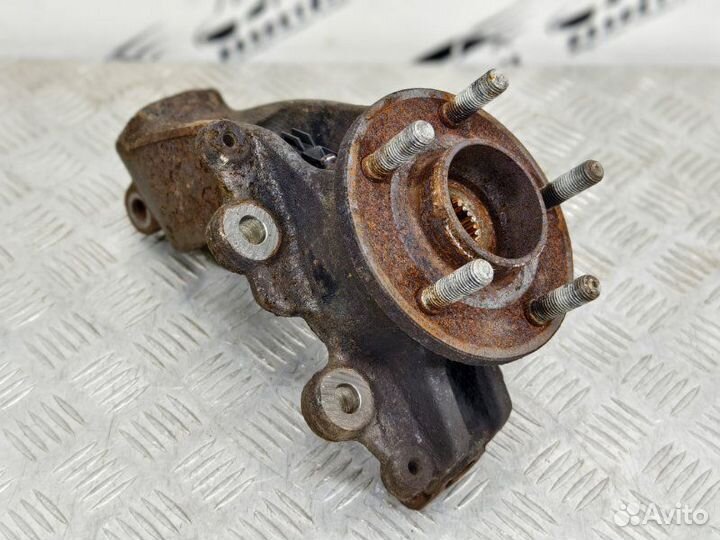 Кулак поворотный передний левый Ford Focus 3 1.6