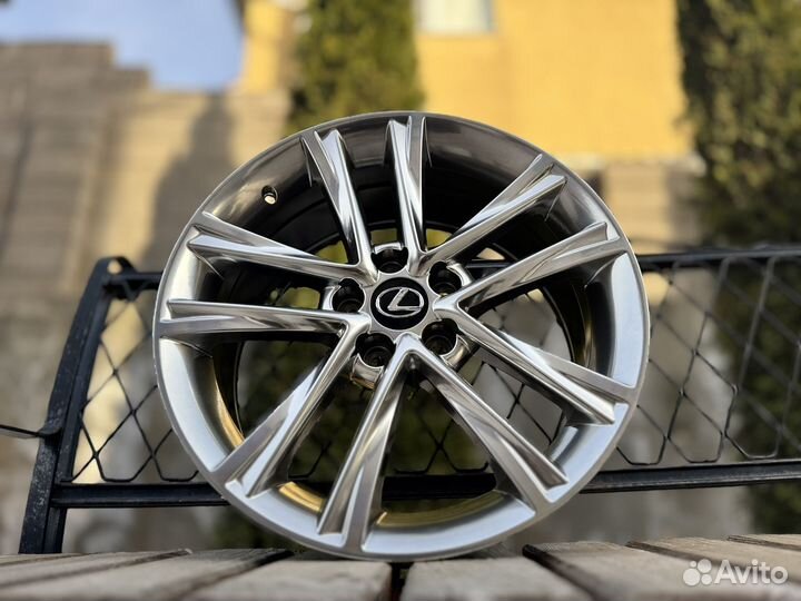 Диски R18 5x114.3 toyota lexus