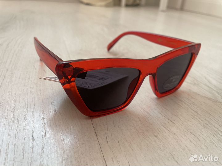 Солнцезащитные очки женские mango