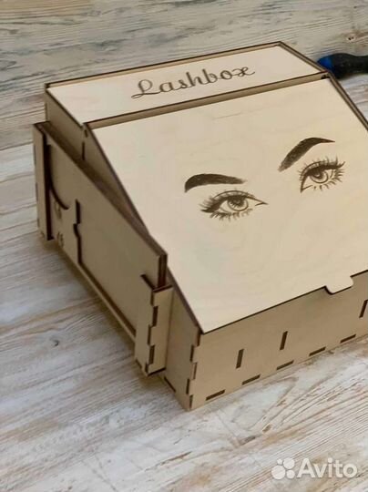 Деревянный лэшбокс с планшетами