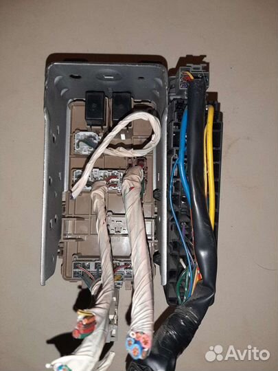 Блок предохранителей салонный Субару