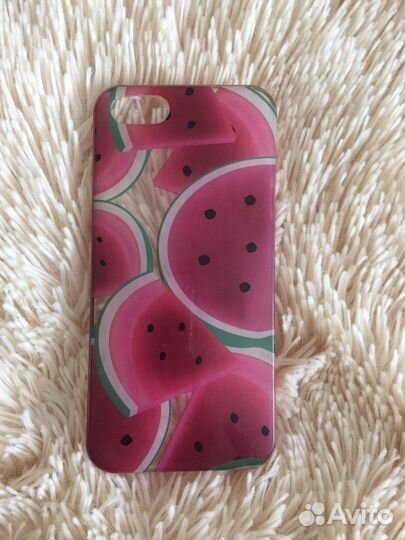 Чехлы на iPhone 5 5s se