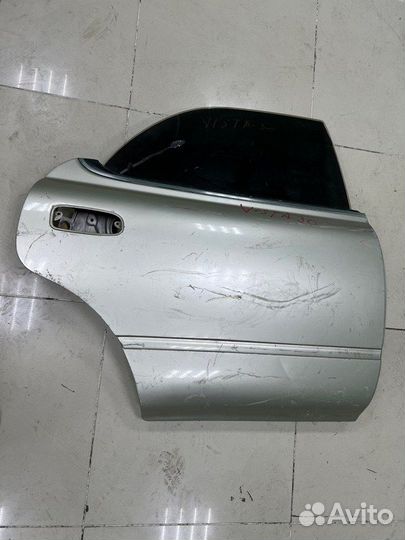 Дверь задняя правая Toyota Vista CV40