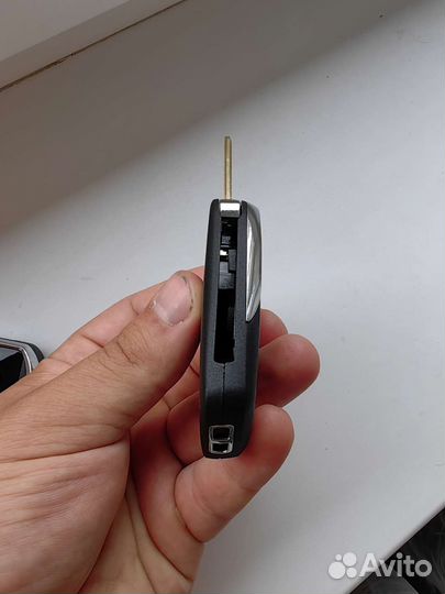 Выкидной ключ toyota