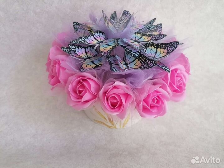 Букет из бабочек и мыльных роз, ночник