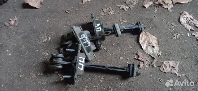 Ограничитель двери форд фокус 1