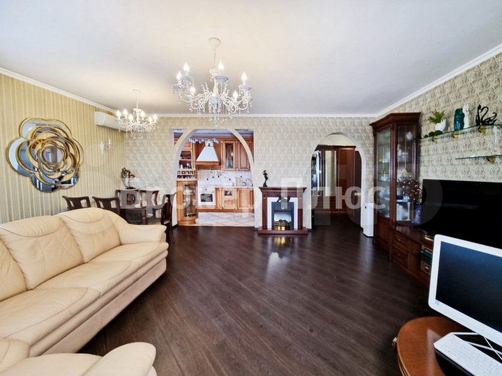 3-к. квартира, 100,4 м², 6/9 эт.