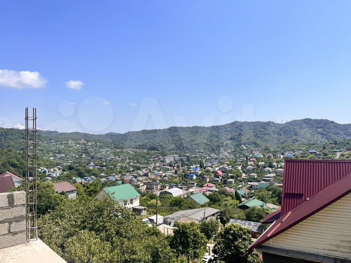 Дом 160 м² на участке 4 сот.