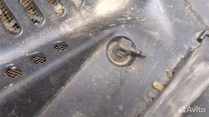 Жабо под дворники Chevrolet Tahoe, 2001