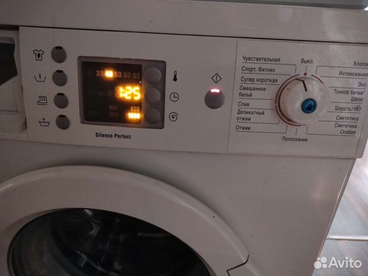 Стиральная машина Bosch maxx5 WLX 20460OE работает