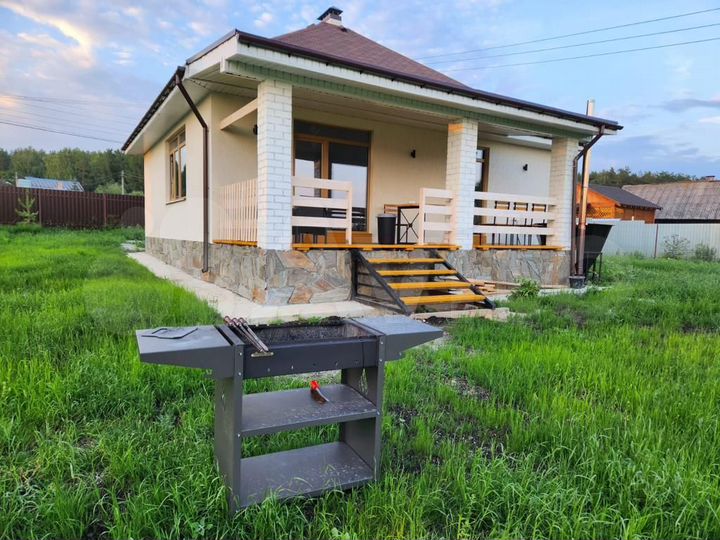 Коттедж 100 м² на участке 12 сот.