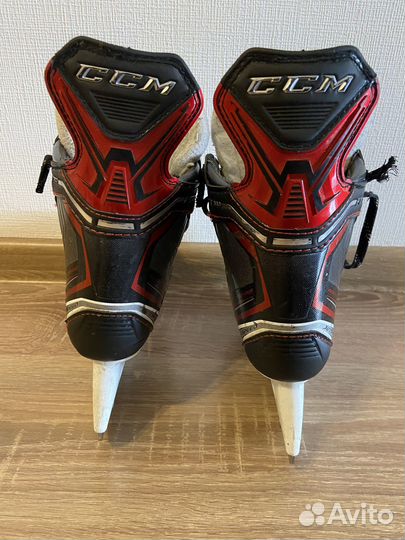 Коньки хоккейные CCM