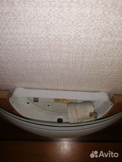 Настенный светильник бра