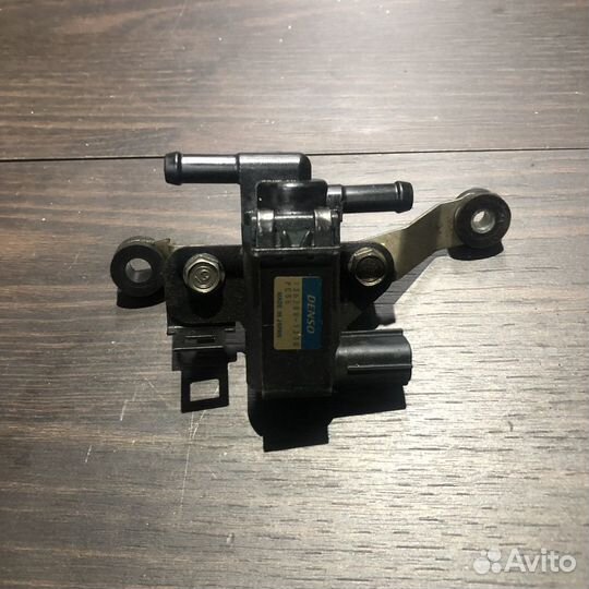 Клапан для Honda CBR1000RR 08-11