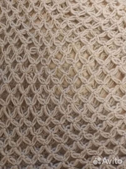 Шаль с кистями