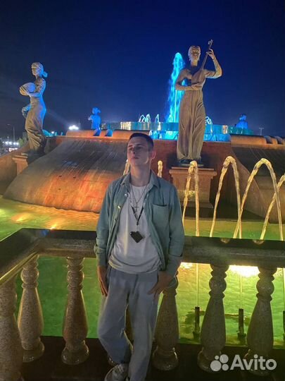 Официант Room Service